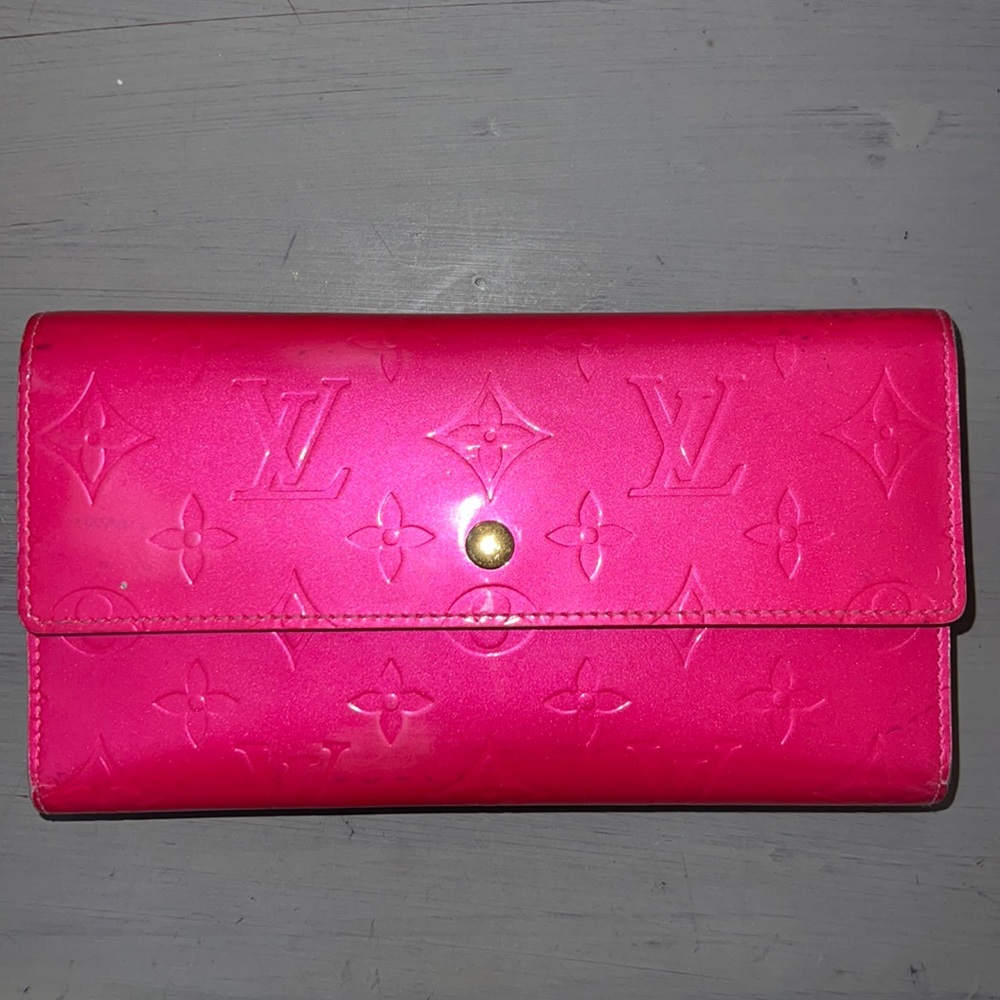 authentic LUIS VUITTON wallet